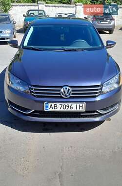 Седан Volkswagen Passat 2012 в Жмеринке