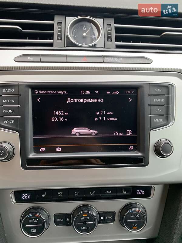 Універсал Volkswagen Passat 2015 в Самборі