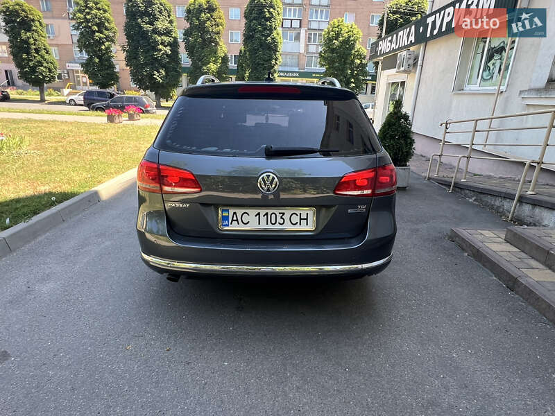 Універсал Volkswagen Passat 2012 в Корсунь-Шевченківському