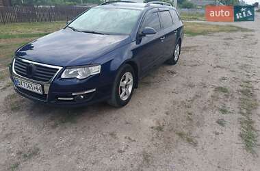 Універсал Volkswagen Passat 2006 в Волочиську
