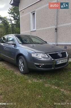 Седан Volkswagen Passat 2006 в Выгоде