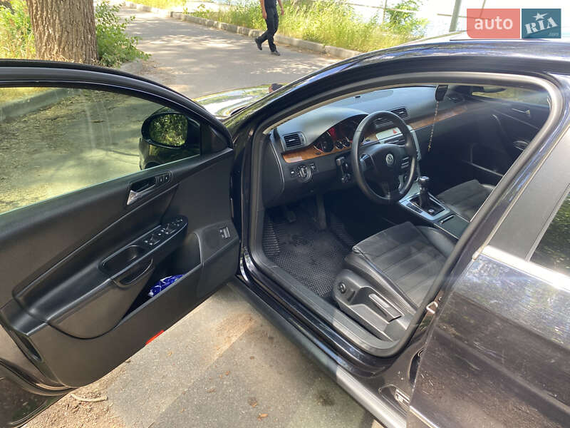 Універсал Volkswagen Passat 2008 в Кропивницькому