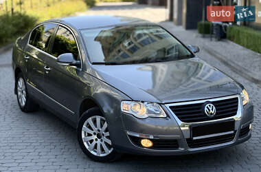 Седан Volkswagen Passat 2007 в Ивано-Франковске