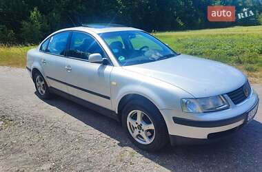 Седан Volkswagen Passat 1999 в Виннице