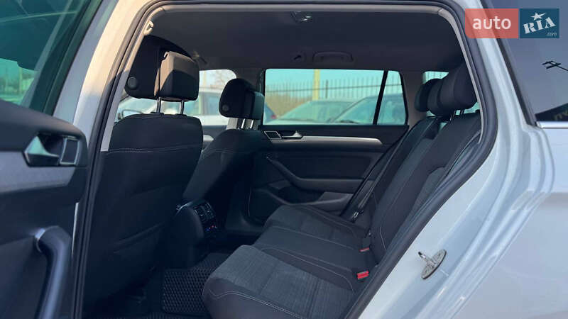 Универсал Volkswagen Passat 2019 в Полтаве фото 15 Универсал Volkswagen Passat 2019 в Полтаве