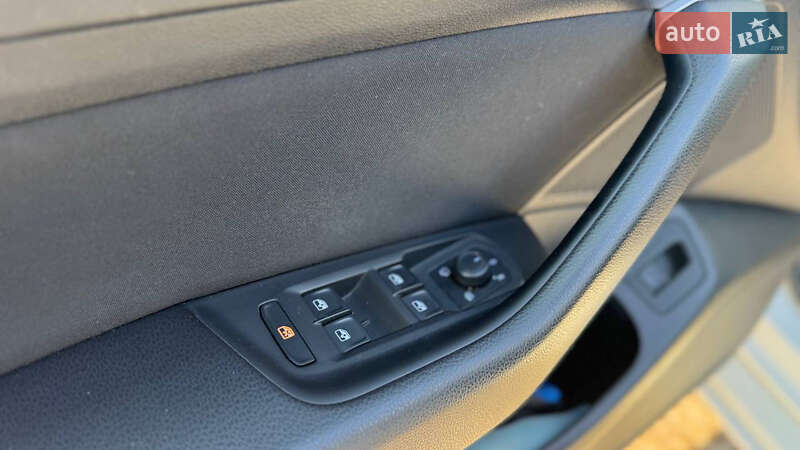 Универсал Volkswagen Passat 2019 в Полтаве фото 20 Универсал Volkswagen Passat 2019 в Полтаве