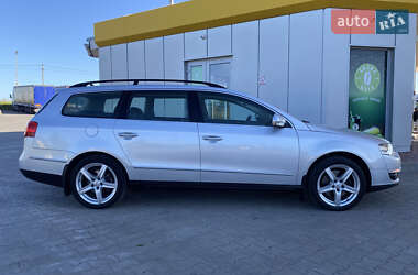 Універсал Volkswagen Passat 2010 в 
