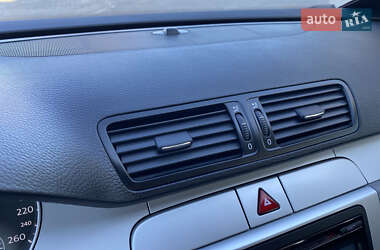 Універсал Volkswagen Passat 2010 в 