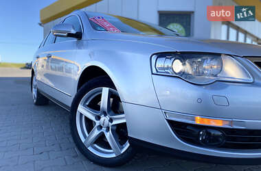 Універсал Volkswagen Passat 2010 в 