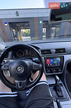 Седан Volkswagen Passat 2012 в 