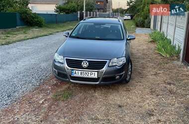 Универсал Volkswagen Passat 2005 в Жашкове
