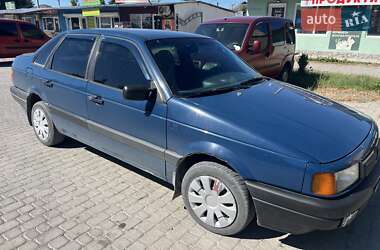 Седан Volkswagen Passat 1989 в Чемерівцях