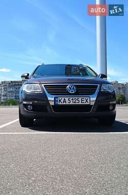 Универсал Volkswagen Passat 2009 в Киеве