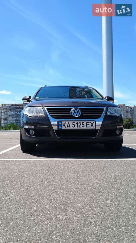 Універсал Volkswagen Passat 2009 в Києві