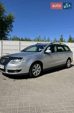 Универсал Volkswagen Passat 2007 в Ровно