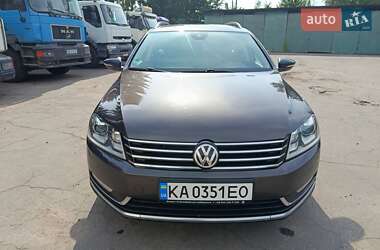 Універсал Volkswagen Passat 2014 в Вінниці