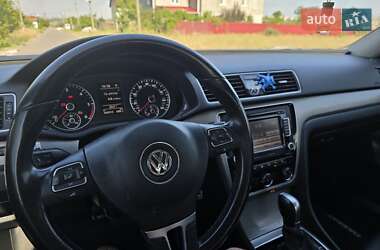 Седан Volkswagen Passat 2015 в 