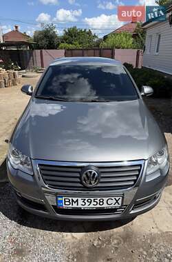 Седан Volkswagen Passat 2006 в Лебедине