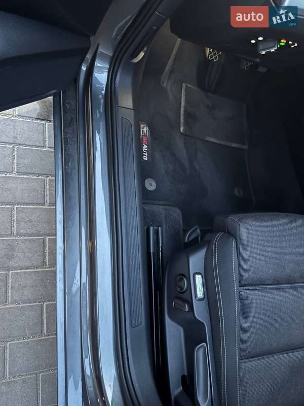 Седан Volkswagen Passat 2015 в Казатине