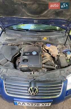 Універсал Volkswagen Passat 2001 в 