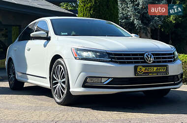 Седан Volkswagen Passat 2016 в Львове