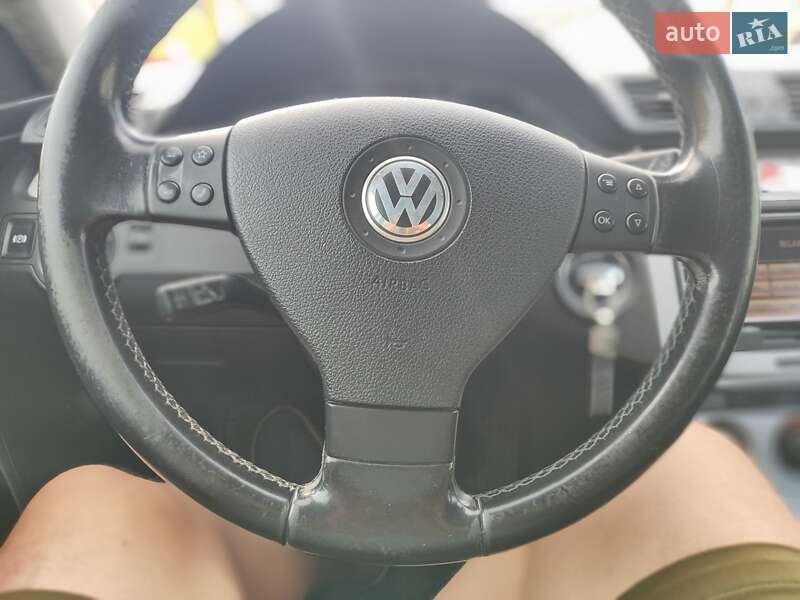 Универсал Volkswagen Passat 2008 в Житомире