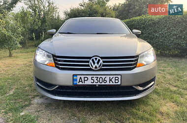 Седан Volkswagen Passat 2011 в Києві