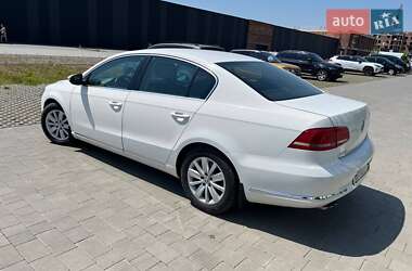Седан Volkswagen Passat 2011 в 