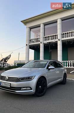 Универсал Volkswagen Passat 2015 в Черкассах