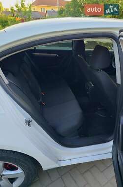 Седан Volkswagen Passat 2012 в 