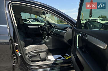 Седан Volkswagen Passat 2013 в 