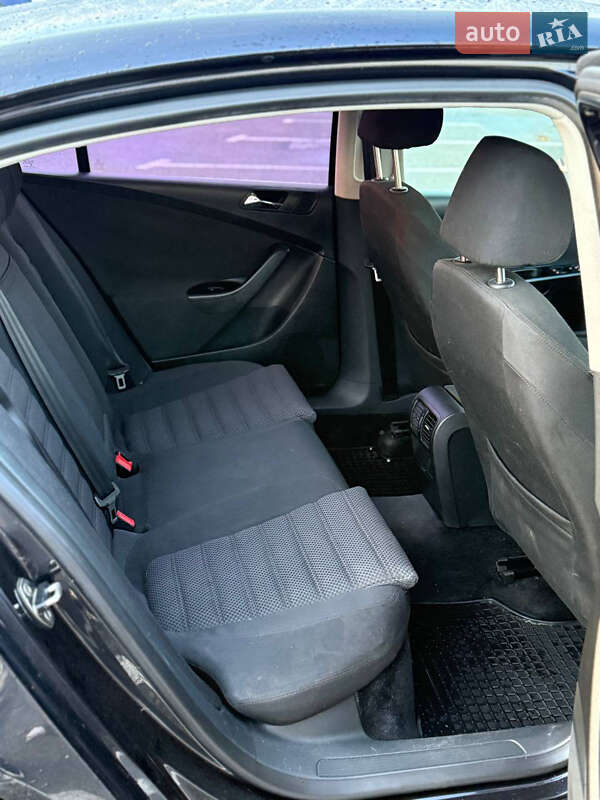 Седан Volkswagen Passat 2007 в Ужгороде