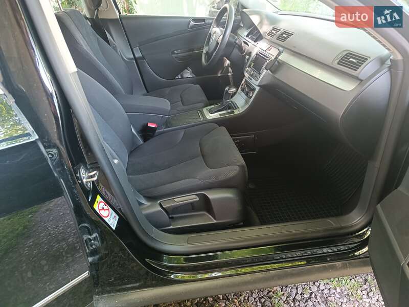 Универсал Volkswagen Passat 2010 в Луцке
