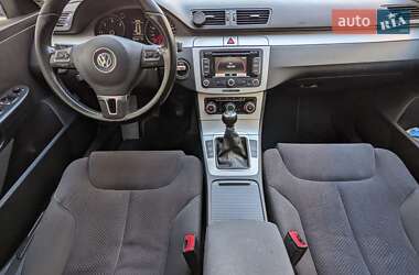 Универсал Volkswagen Passat 2010 в 
