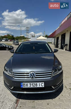 Седан Volkswagen Passat 2011 в Хмельницькому