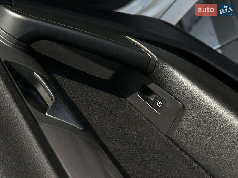 Универсал Volkswagen Passat 2011 в Черкассах