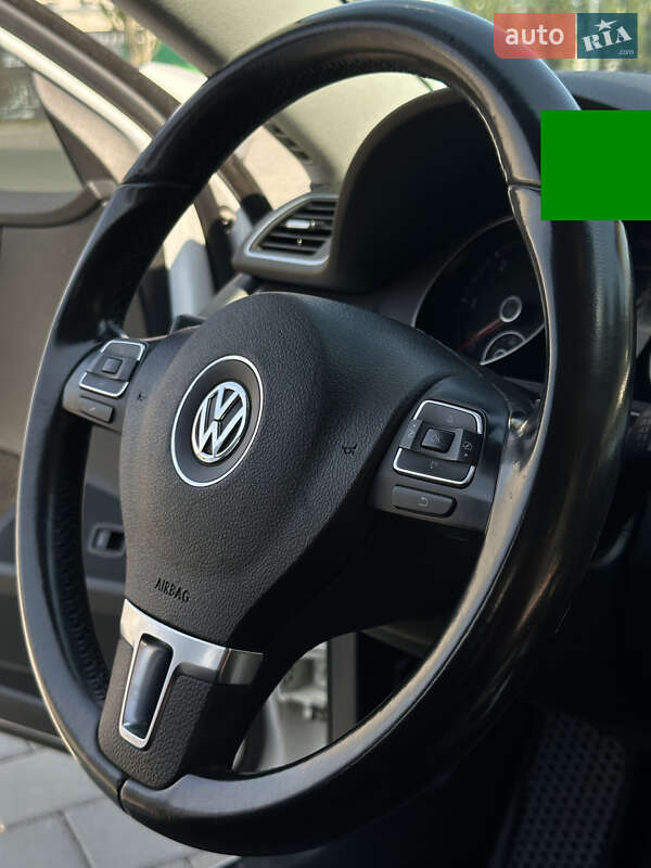 Универсал Volkswagen Passat 2011 в Черкассах
