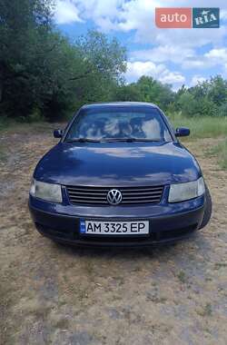 Седан Volkswagen Passat 2000 в 