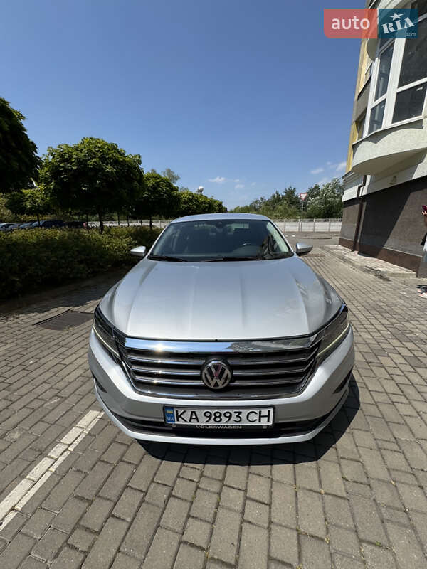 Седан Volkswagen Passat 2020 в Ивано-Франковске