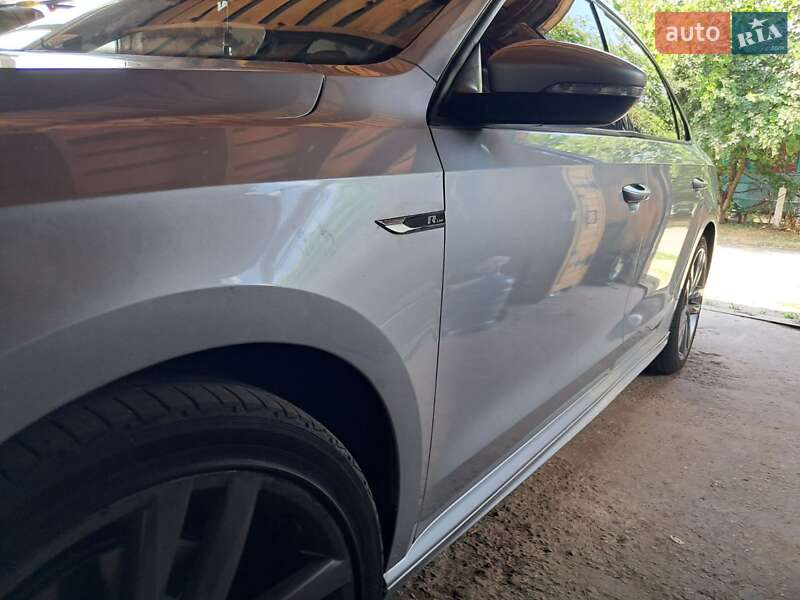 Седан Volkswagen Passat 2017 в Ржищеве фото 25 Седан Volkswagen Passat 2017 в Ржищеве