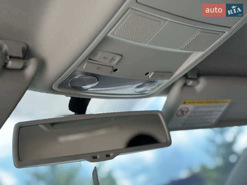 Універсал Volkswagen Passat 2012 в Івано-Франківську