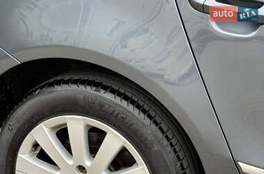 Универсал Volkswagen Passat 2009 в 