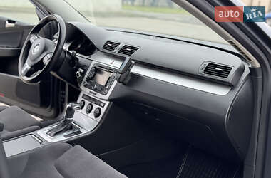 Универсал Volkswagen Passat 2009 в 
