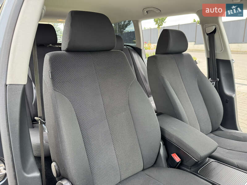 Универсал Volkswagen Passat 2009 в Луцке