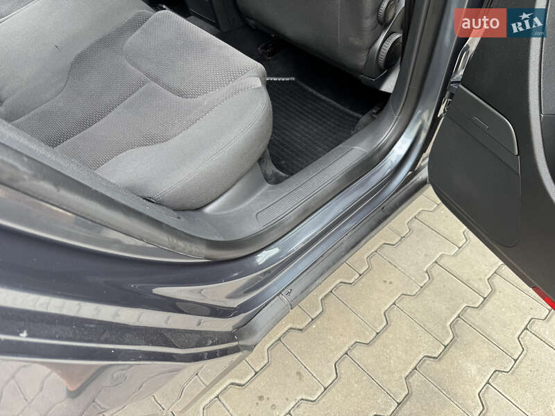 Универсал Volkswagen Passat 2009 в Луцке