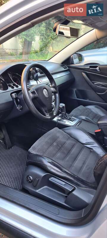 Универсал Volkswagen Passat 2006 в Стрелках