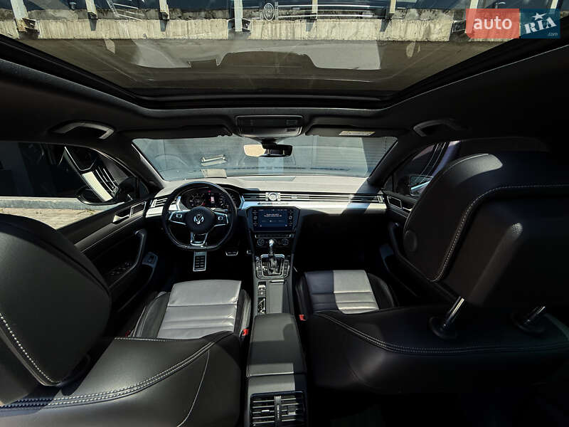 Універсал Volkswagen Passat 2019 в Києві