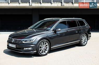 Універсал Volkswagen Passat 2019 в Києві