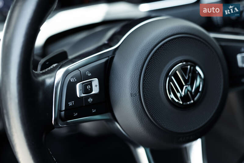 Універсал Volkswagen Passat 2019 в Києві