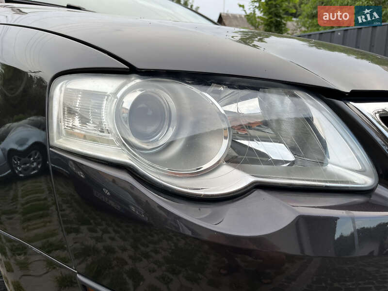 Седан Volkswagen Passat 2005 в Звягелі